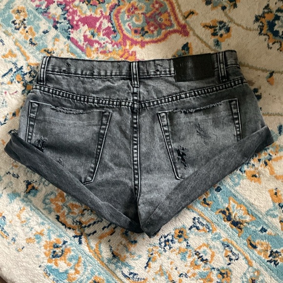 One Teaspoon Bandit Jean Shorts Distressed Black Sz 27 one x oneteaspoon - Picture 3 of 6